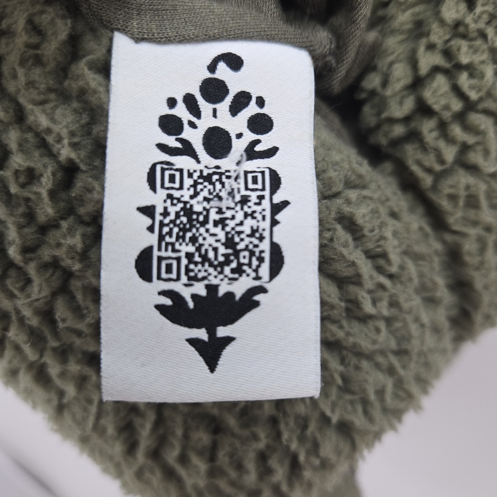 Free People Movement Venture On Vest Reversible Puffer Sherpa Green Black - Picture 14 of 16